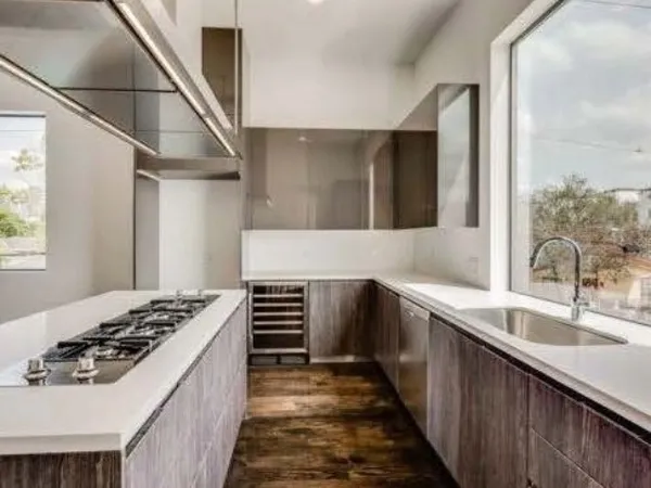 $489,500 | 2835 Decker Pl., Houston, TX 77003