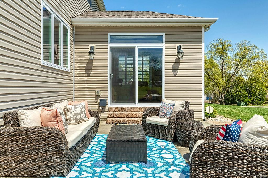 528 Malinmor Drive Weldon Spring, MO 63304 - Photo 5 of 82 Gallery Image 5