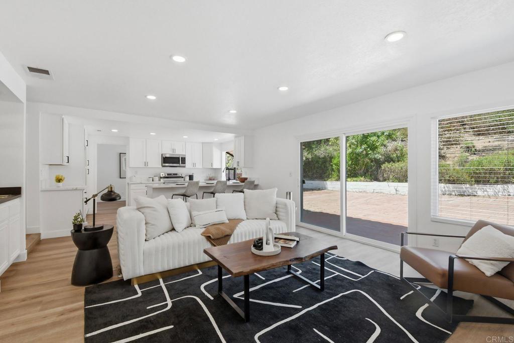 14446 Janal Way Rancho Penasquitos, CA 92129 - Photo 18 of 38 Family room