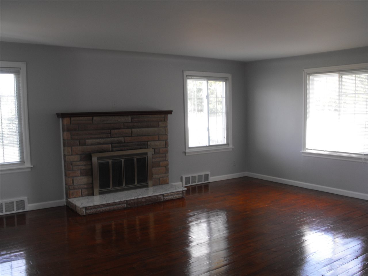 3143 Coldwater Road Mount Morris, MI 48458 - Photo 13 of 46 31391346-12.JPG