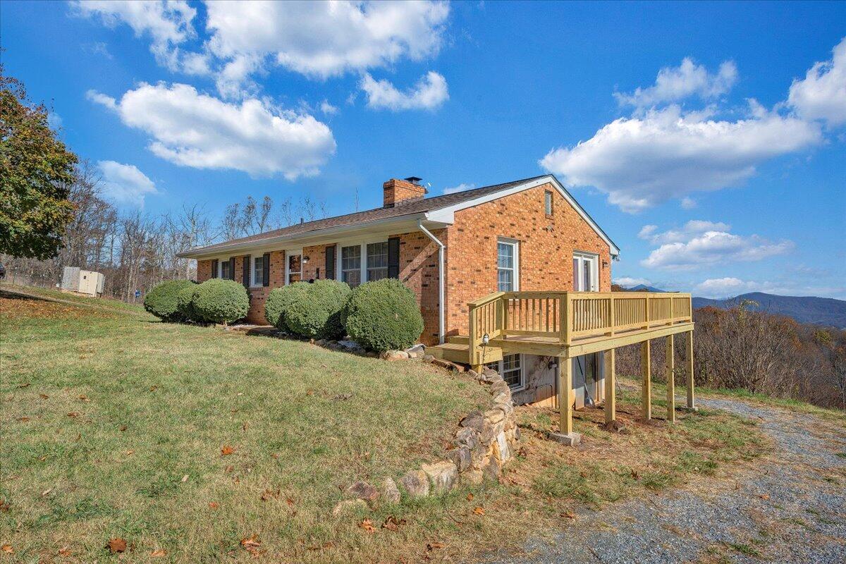 1891 Fosters Knob Road Blue Ridge, VA 24064 - Photo 20 of 36 22-MIB07323