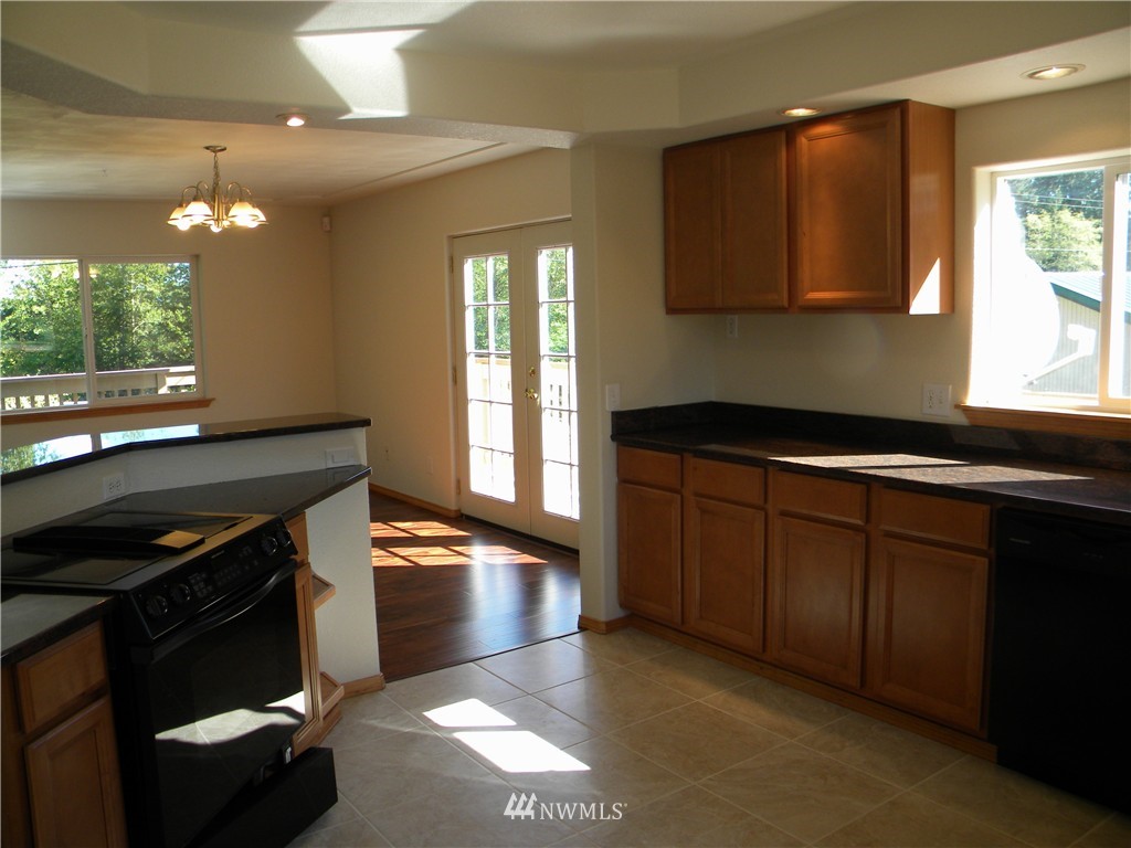 17 Lambert Road Elma, WA 98541 - Photo 5 of 20 Gallery Image 5