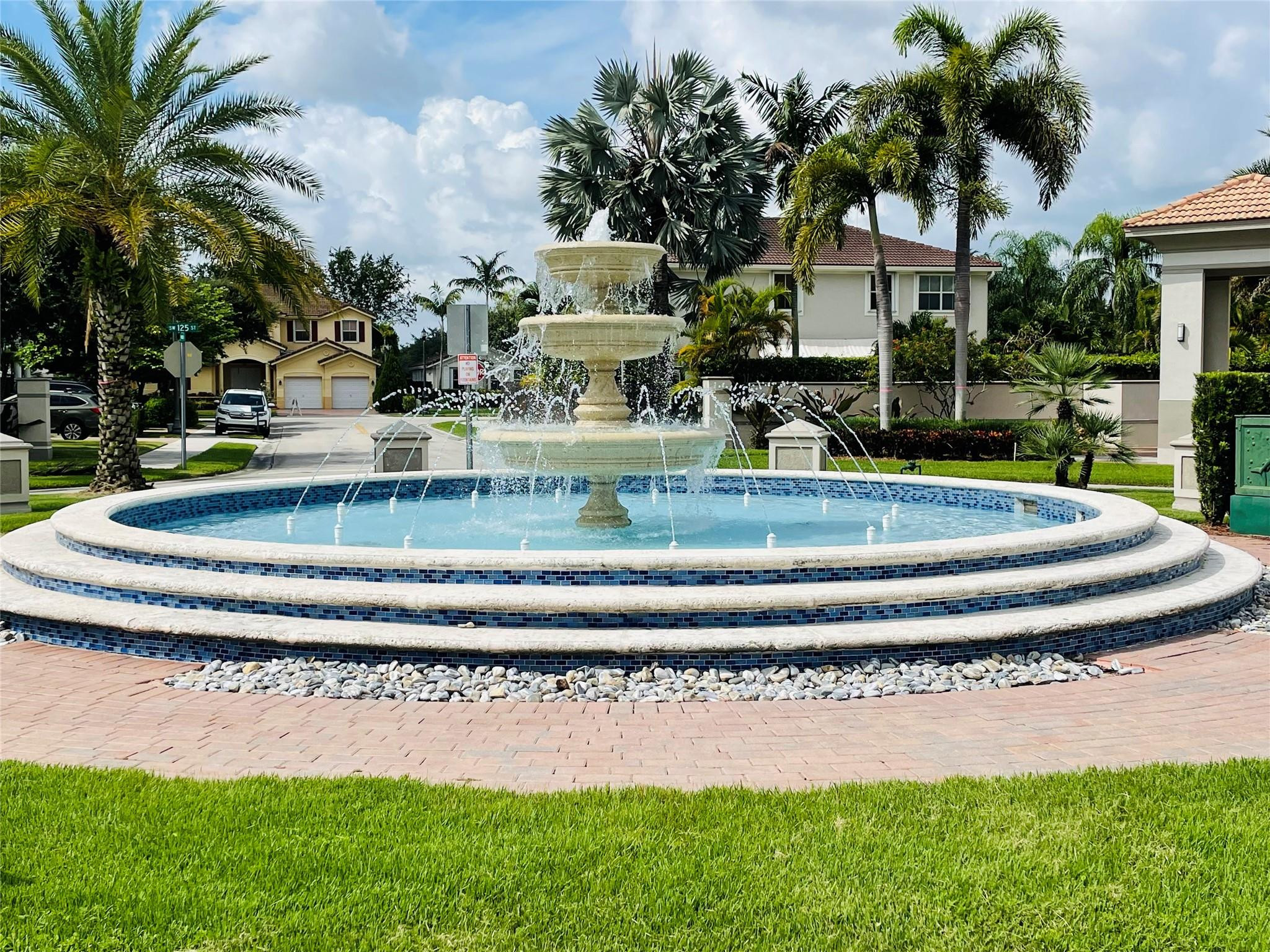 12465 Southwest 124th Terrace Miami, FL 33186 - Photo 29 of 31 Beautiful outdoor in the complex