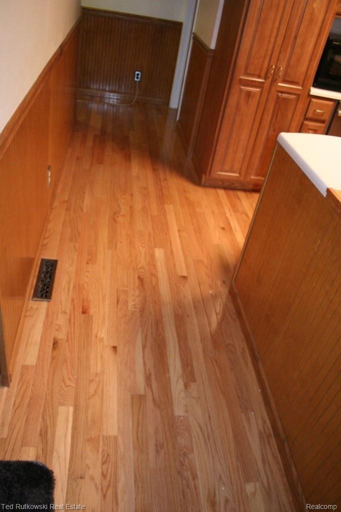 5800 Kilgore Road Avoca, MI 48006 - Photo 10 of 26 3 Kitchen Floor.jpg