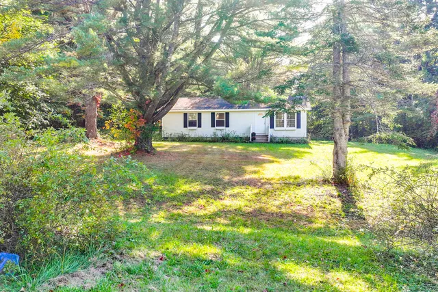 $349,000 | 40 Pineridge Drive, Warren, ME 04864
