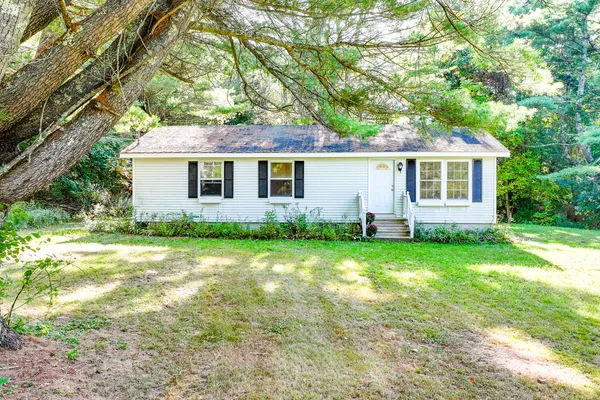$349,000 | 40 Pineridge Drive, Warren, ME 04864