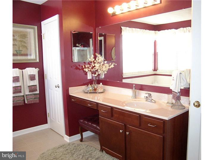 50 Savoy Road Newark, DE 19702 - Photo 14 of 19 Master Bathroom