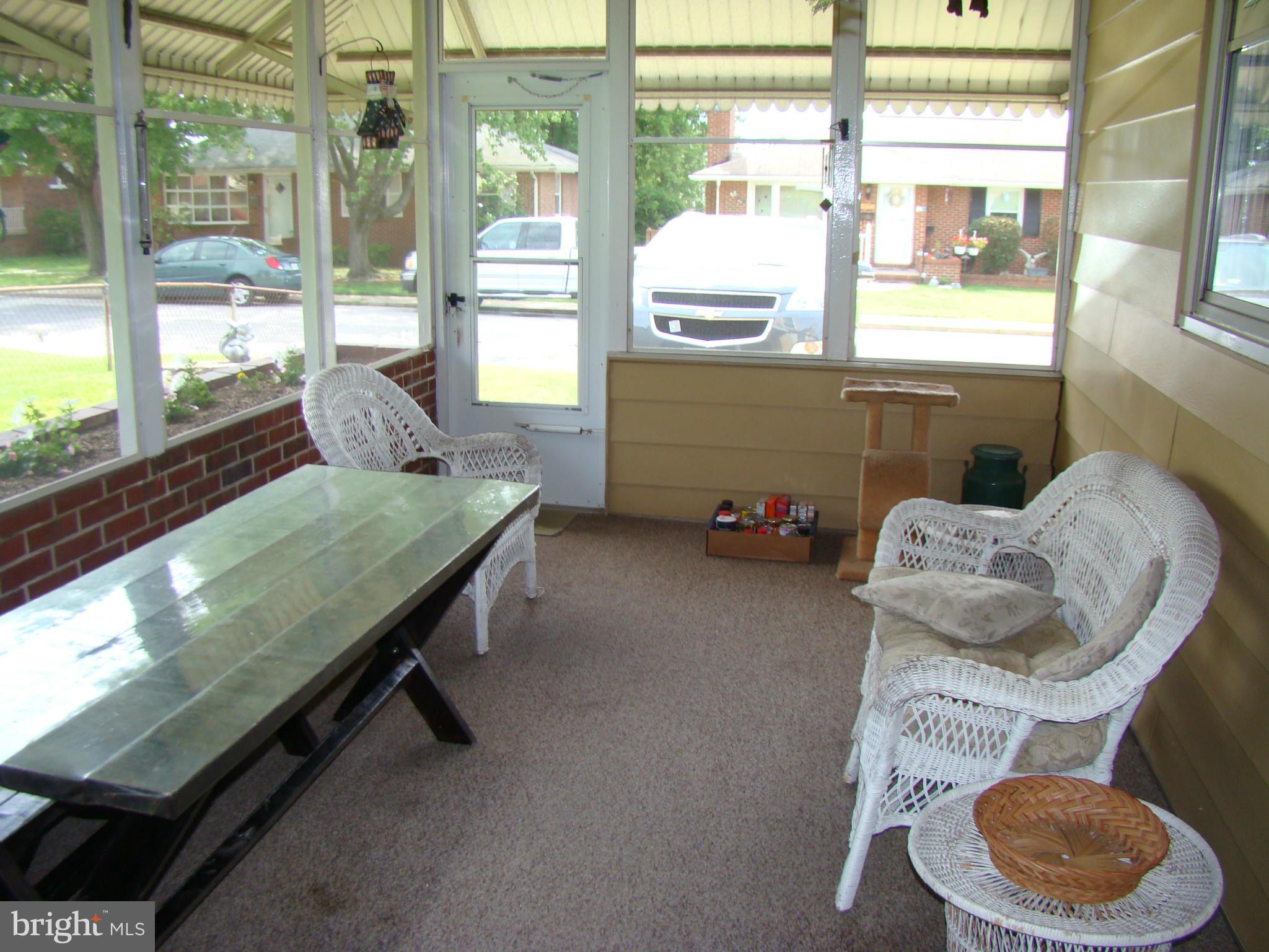 5509 Park Road Baltimore, MD 21225 - Photo 26 of 29 a room with furniture and window