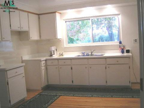 76675 Capac Road Armada, MI 48005 - Photo 6 of 9 642266-5.JPG