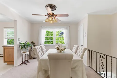$375,000 | 10 Harbour Lane, Unit 4B, Oyster Bay, NY 11771