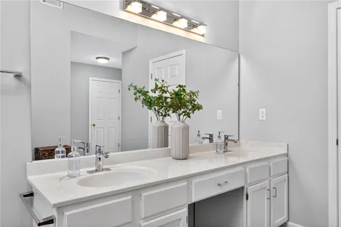 $799,900 | 1124 Bailiff Court Northeast, Brookhaven, GA 30319