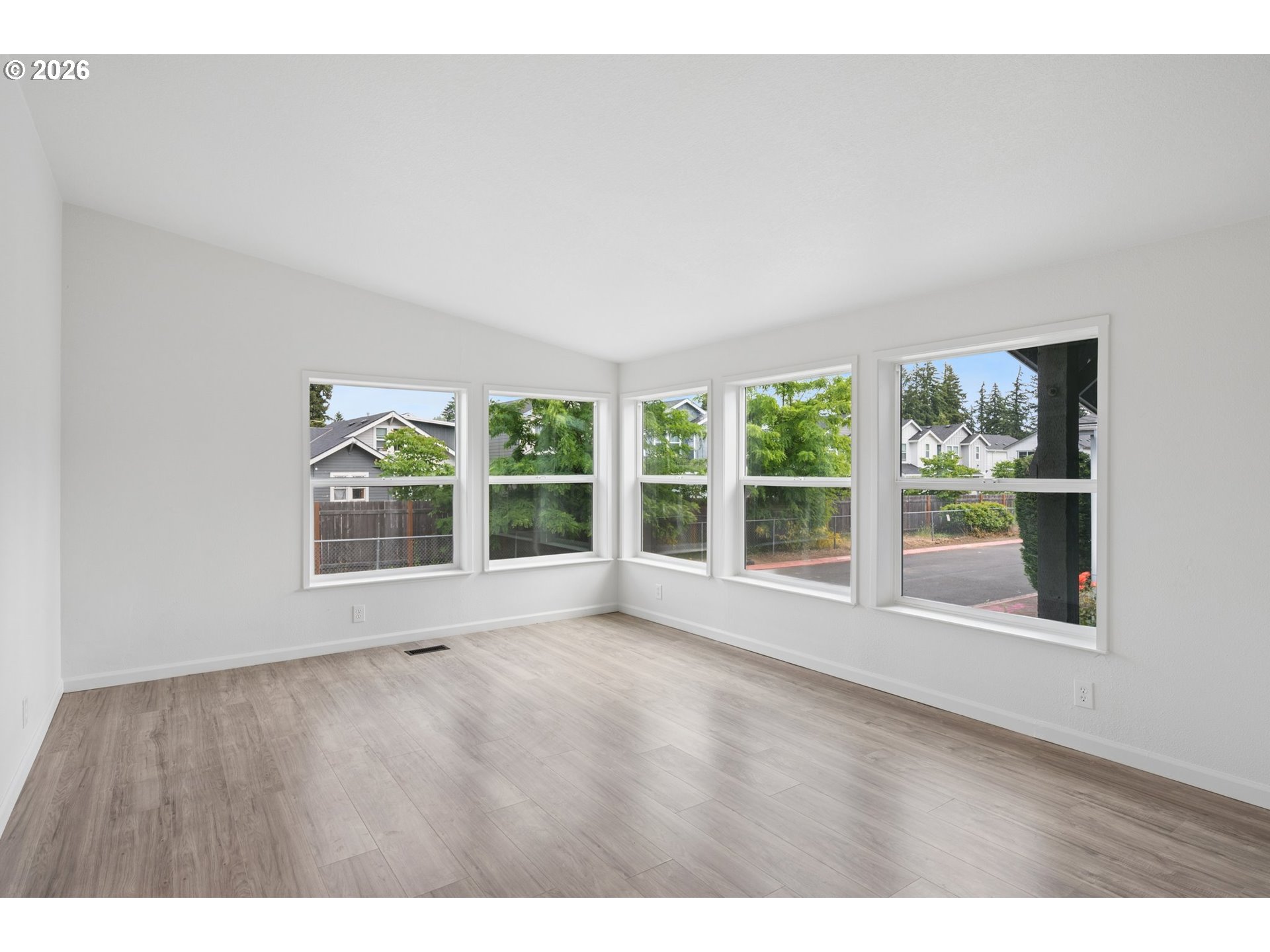 12420 Southeast Bush Street, Unit 1 Portland, OR 97236 - Photo 16 of 33
