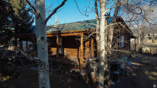 348 North Jakes Pl Road Loa, UT 84747 - Photo 2 of 26 View of home's exterior