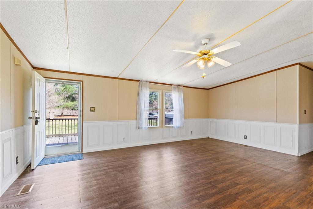 1279 Thayer Road Trinity, NC 27370 - Photo 7 of 37