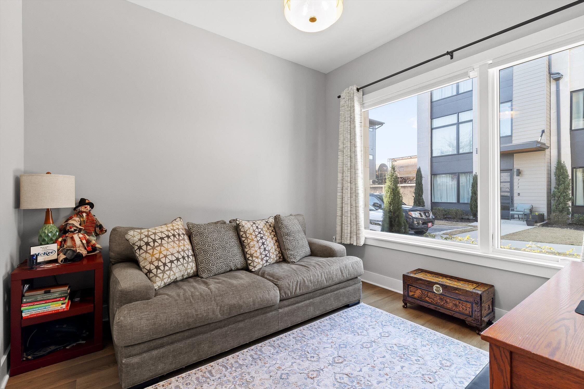 725 Burnside Place Chattanooga, TN 37408 - Photo 7 of 33 28-Burnside-27