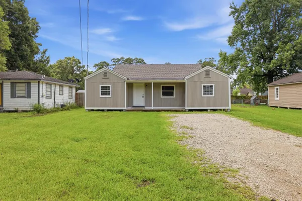 $119,900 | 780 Orange Street, Vidor, TX 77662