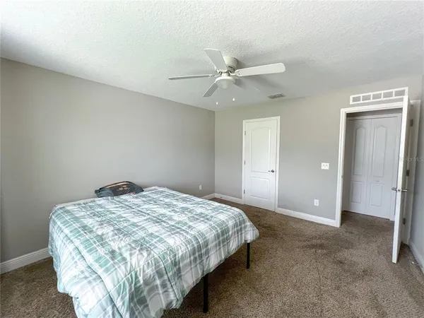 $3,500 | 948 Northwest 252 Drive, Newberry, FL 32669