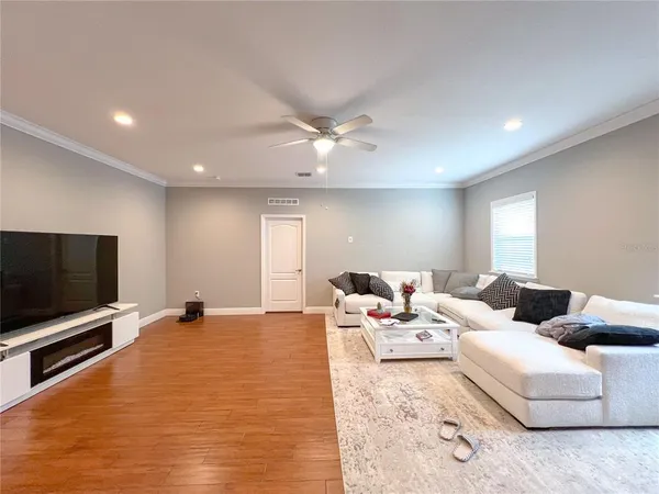 $3,500 | 948 Northwest 252 Drive, Newberry, FL 32669