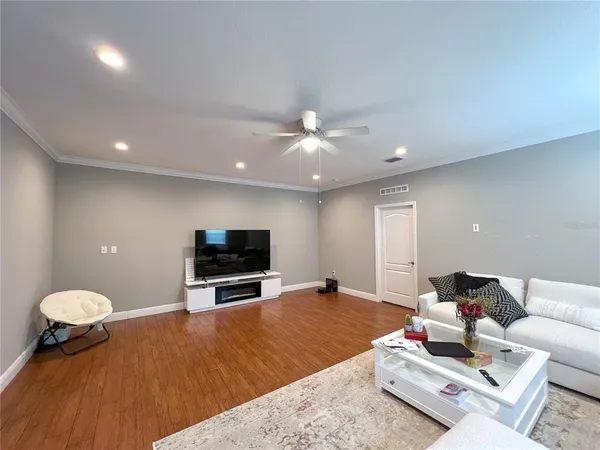 $3,500 | 948 Northwest 252 Drive, Newberry, FL 32669