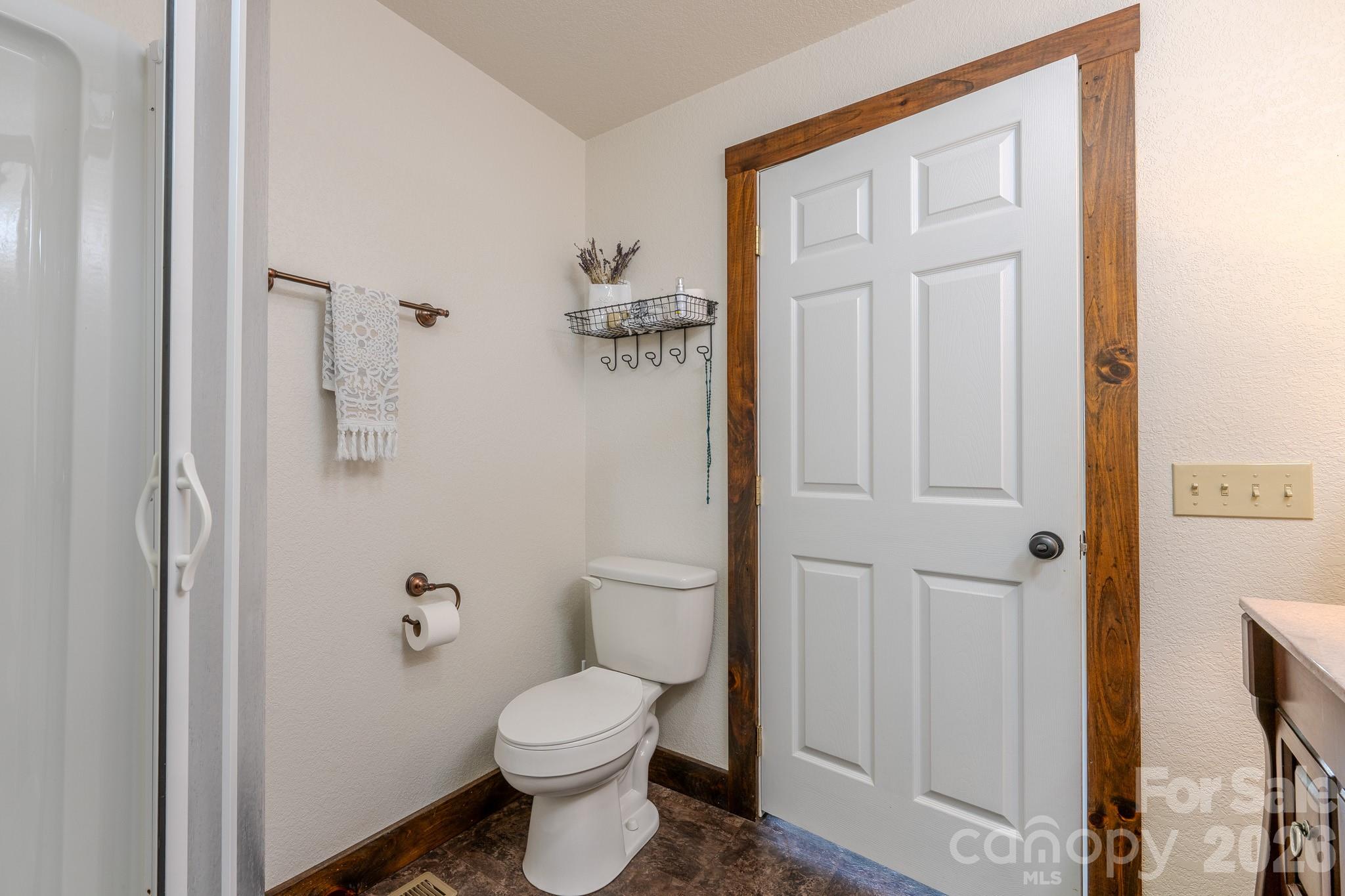 84 English Road Spruce Pine, NC 28777 - Photo 8 of 23