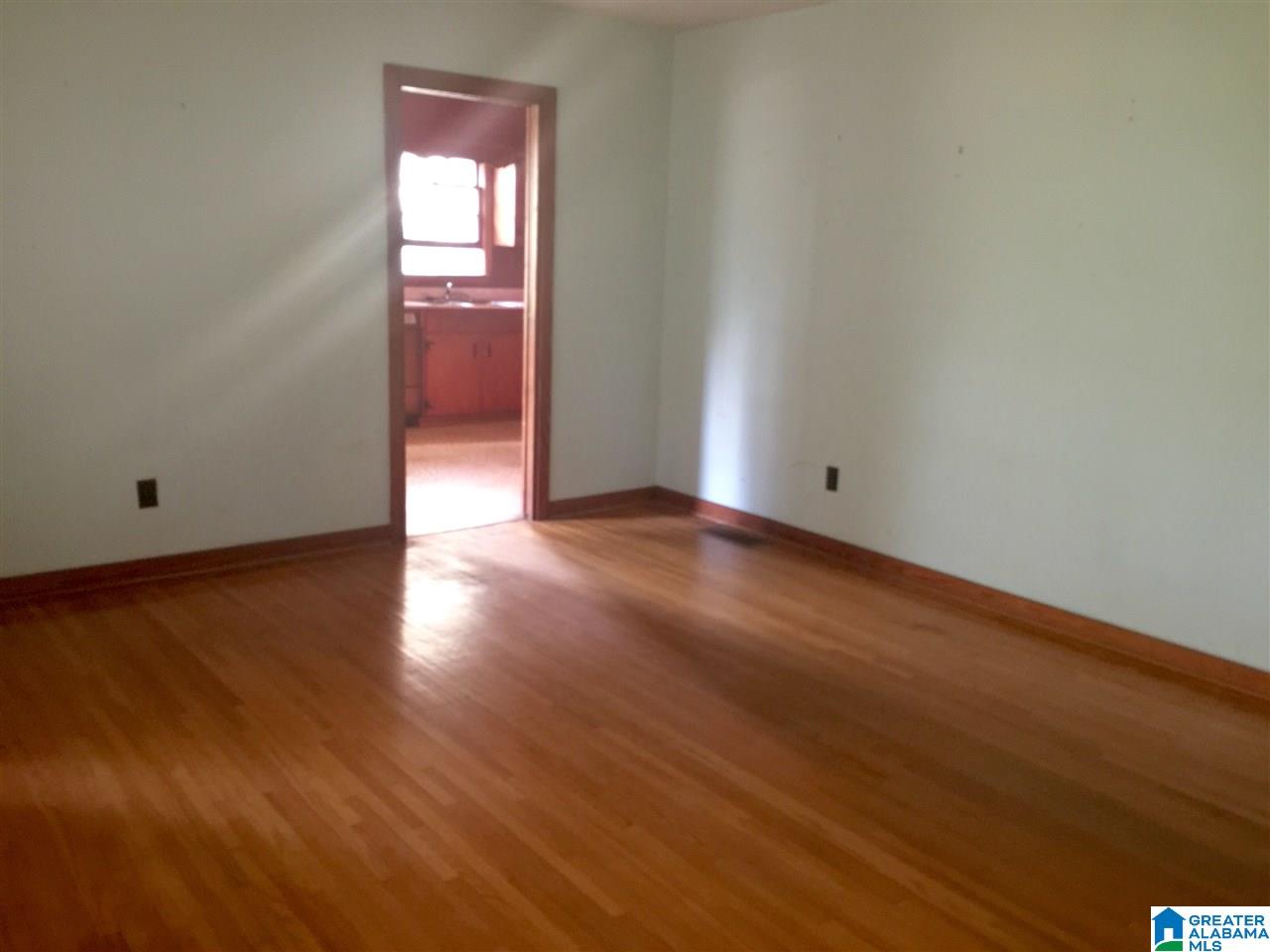 408 Westview Road Gardendale, AL 35071 - Photo 3 of 12