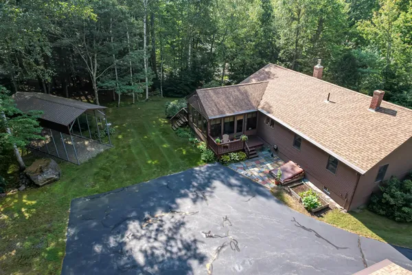 $799,900 | 13 Evans Road, Hebron, NH 03241