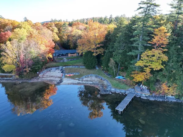 $799,900 | 13 Evans Road, Hebron, NH 03241