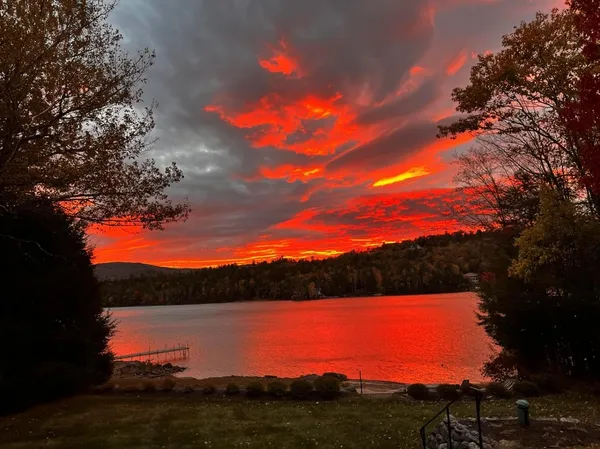 $799,900 | 13 Evans Road, Hebron, NH 03241