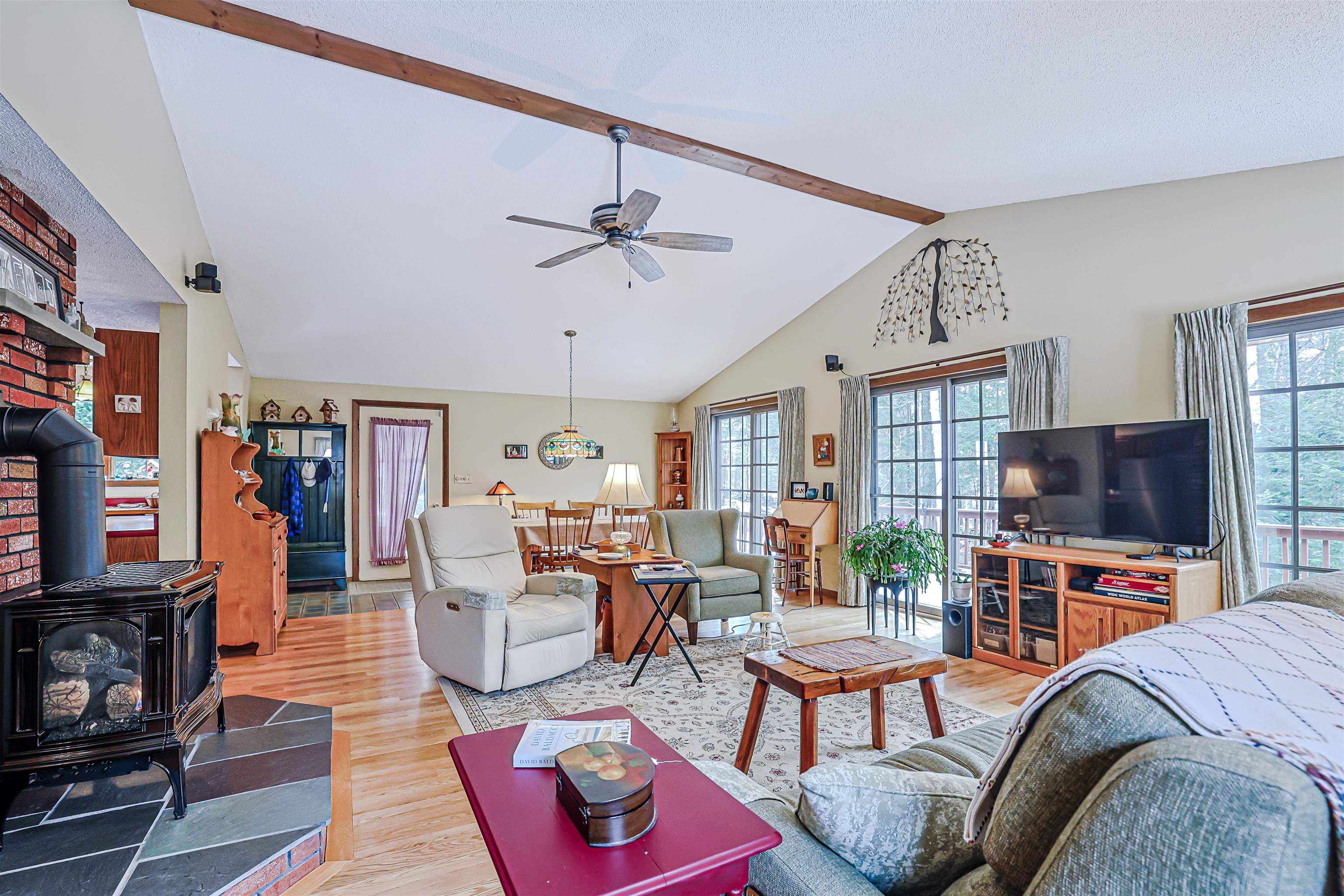 13 Evans Road Hebron, NH 03241 - Photo 7 of 45