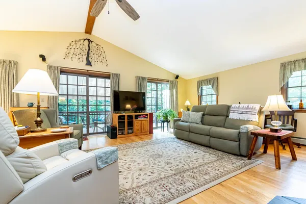 $799,900 | 13 Evans Road, Hebron, NH 03241