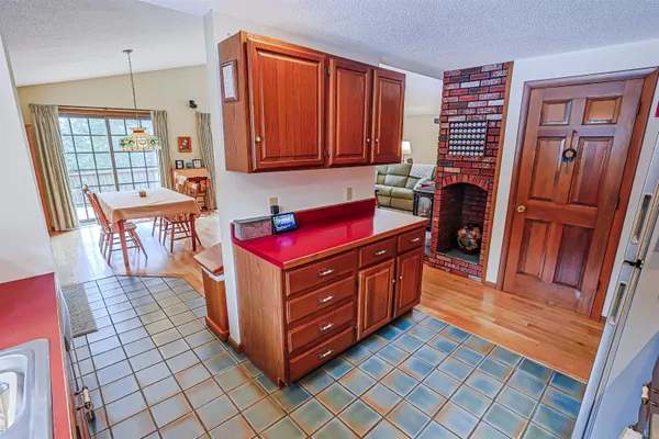 $799,900 | 13 Evans Road, Hebron, NH 03241