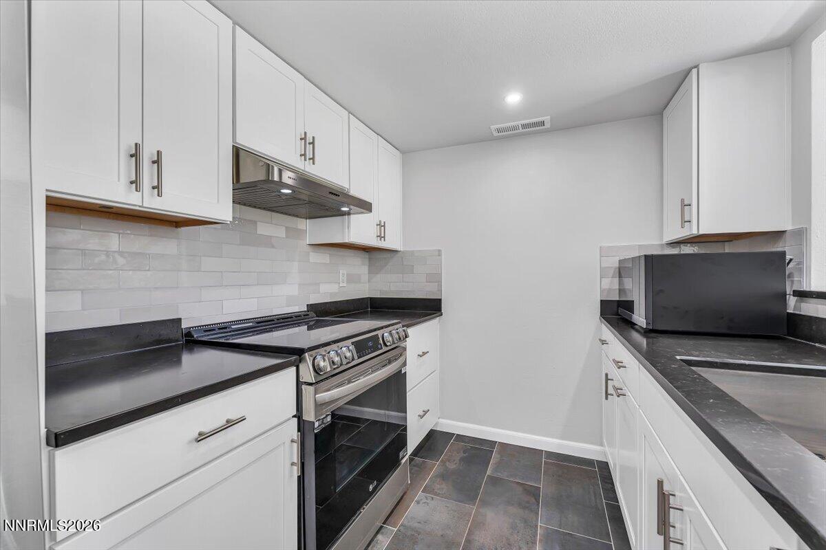 13890 Lear Boulevard Reno, NV 89506 - Photo 12 of 30 14-13890 Lear Blvd Reno NV 89506 (14 of