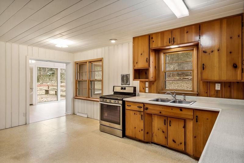 8089 Mcmichael Road Caledonia, IL 61011 - Photo 20 of 44