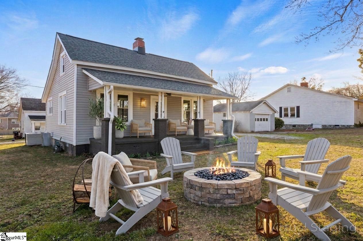 181 J Street Greer, SC 29651 - Photo 2 of 23