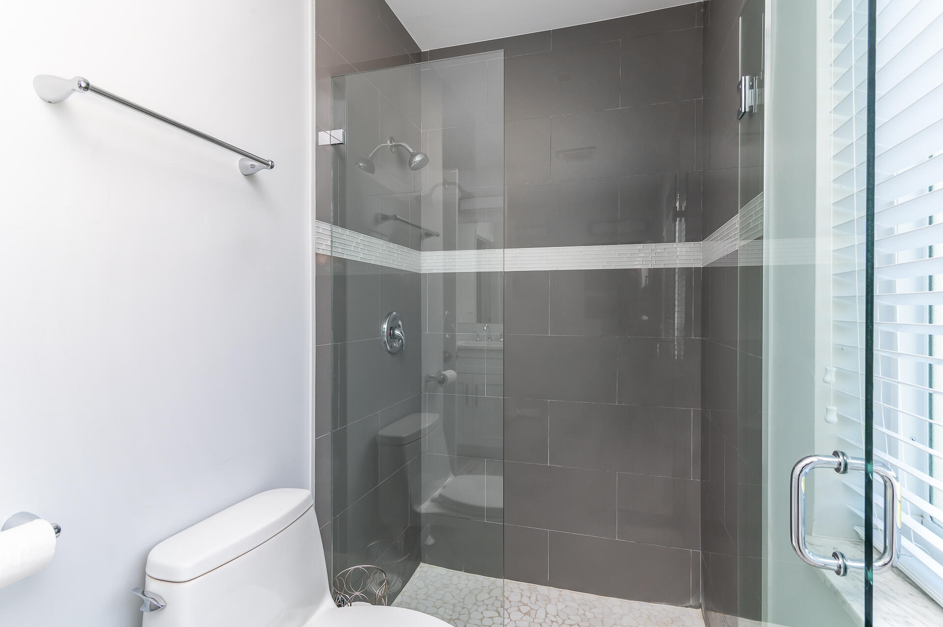 783 Forsyth Street Boca Raton, FL 33487 - Photo 21 of 42 shower-1