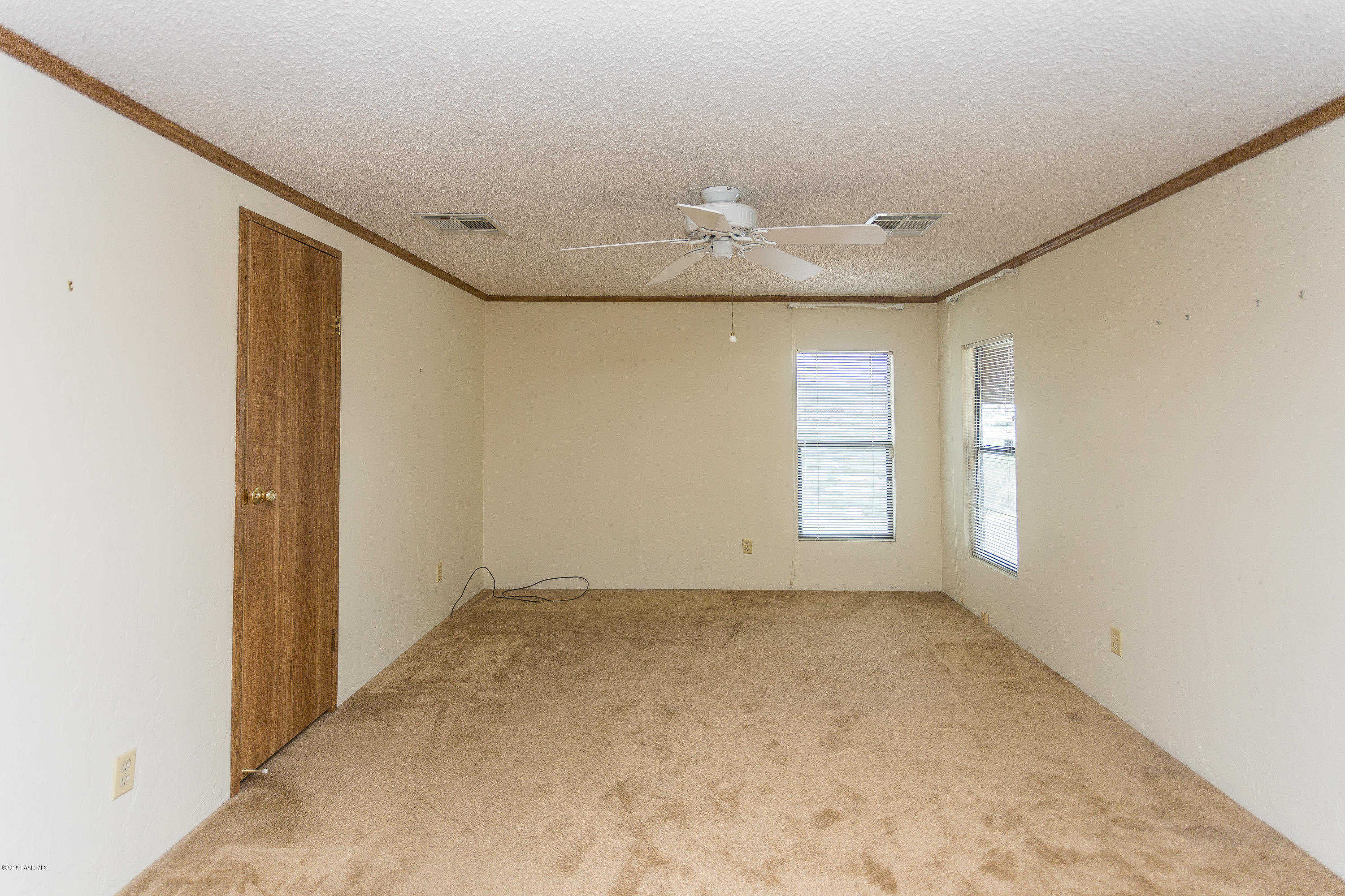 2317 Hillside Loop Road Prescott, AZ 86301 - Photo 13 of 21 013_Master Bedroom