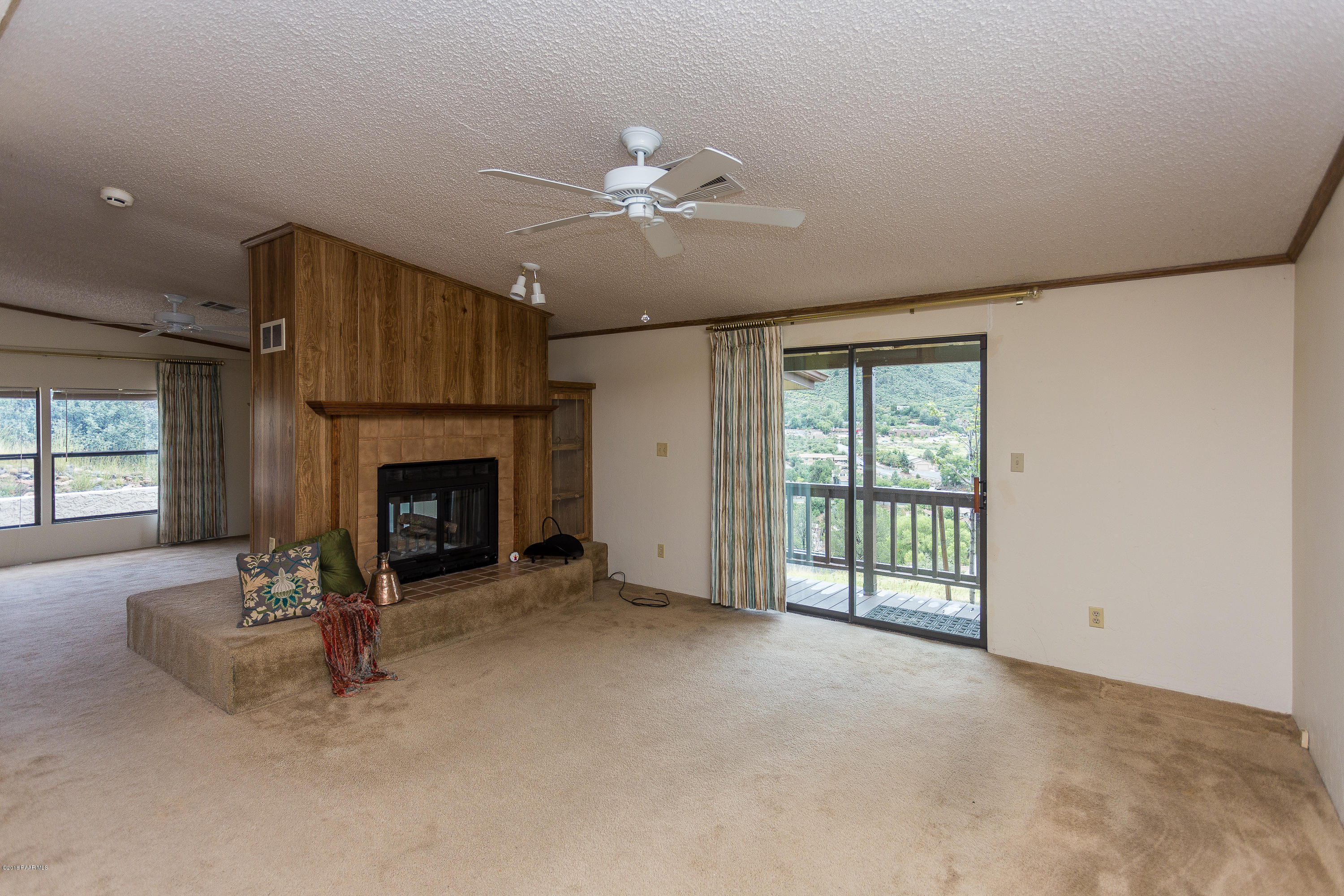 2317 Hillside Loop Road Prescott, AZ 86301 - Photo 3 of 21 003_Living Room