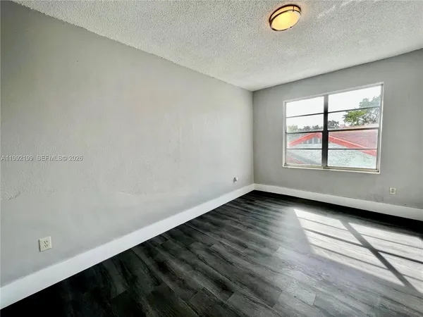 $2,200 | 301 Southwest 10th Avenue, Unit 1, Miami, FL 33130