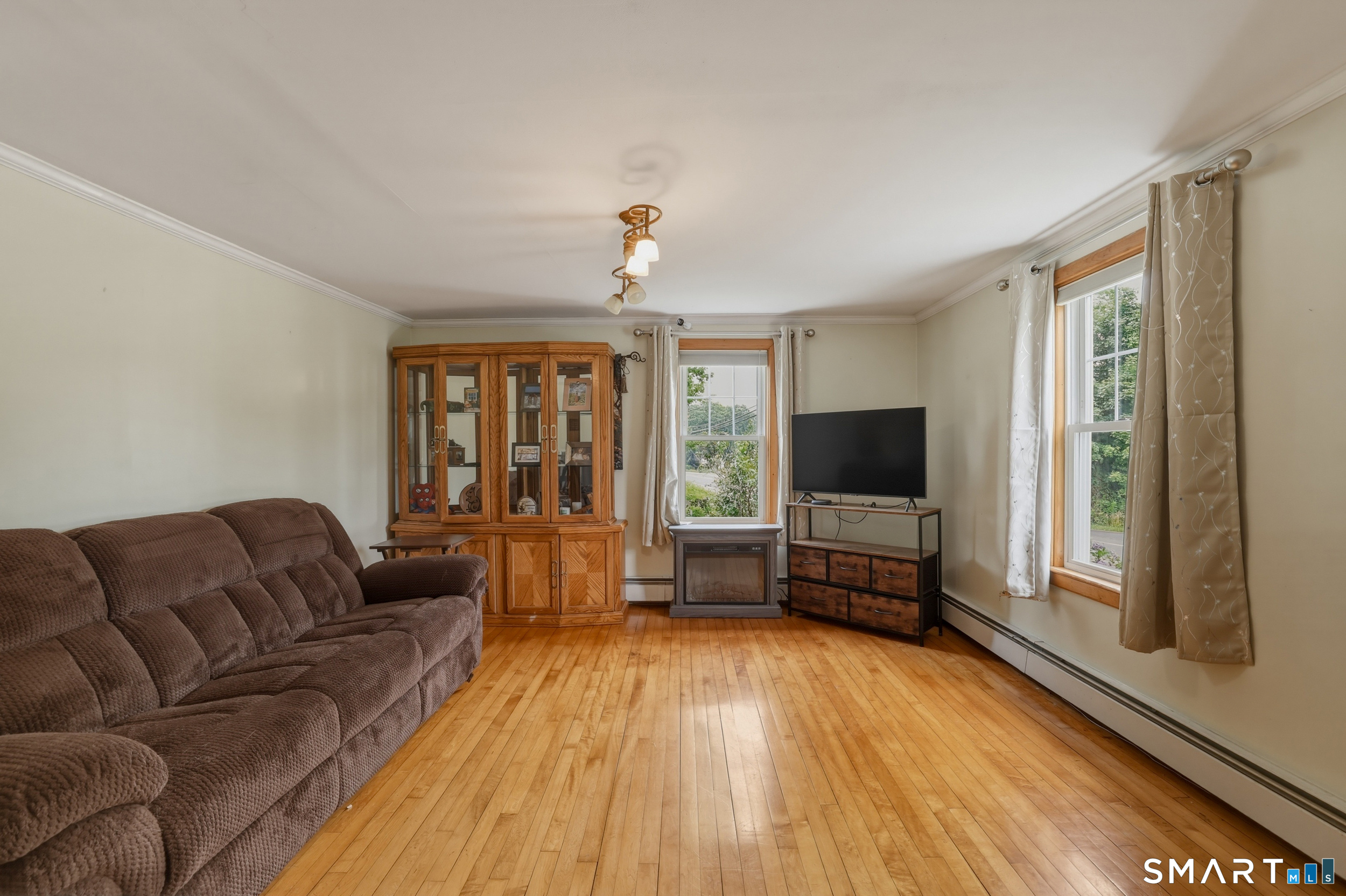 161 Leetes Island Road Branford, CT 06405 - Photo 14 of 39 Gallery Image 14