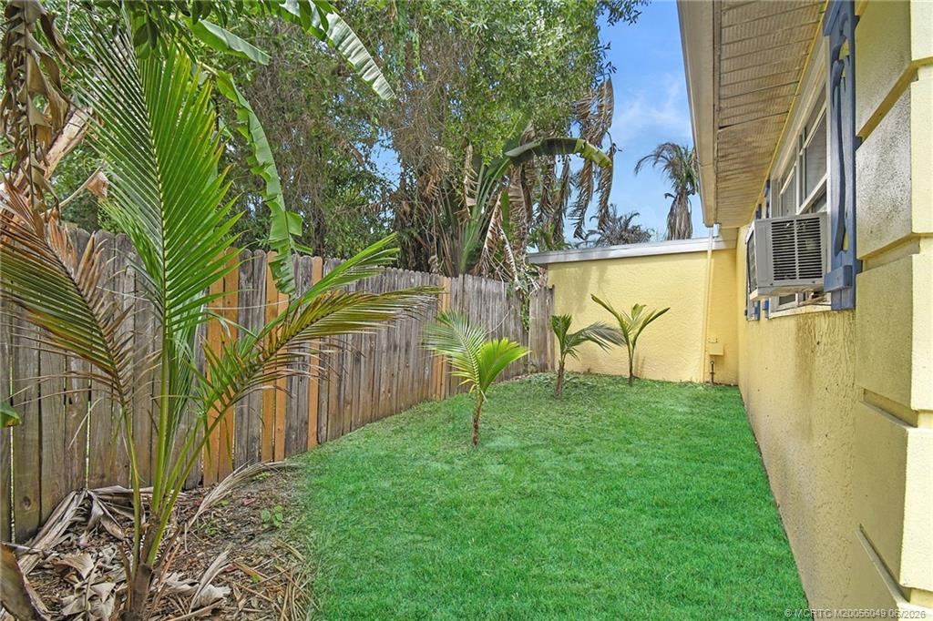 1413 Southwest Heather Terrace Stuart, FL 34997 - Photo 3 of 16