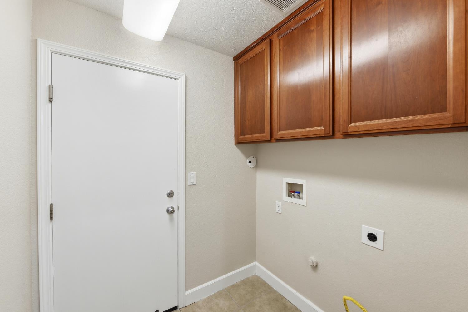 1733 Klamath Road West Sacramento, CA 95691 - Photo 24 of 66