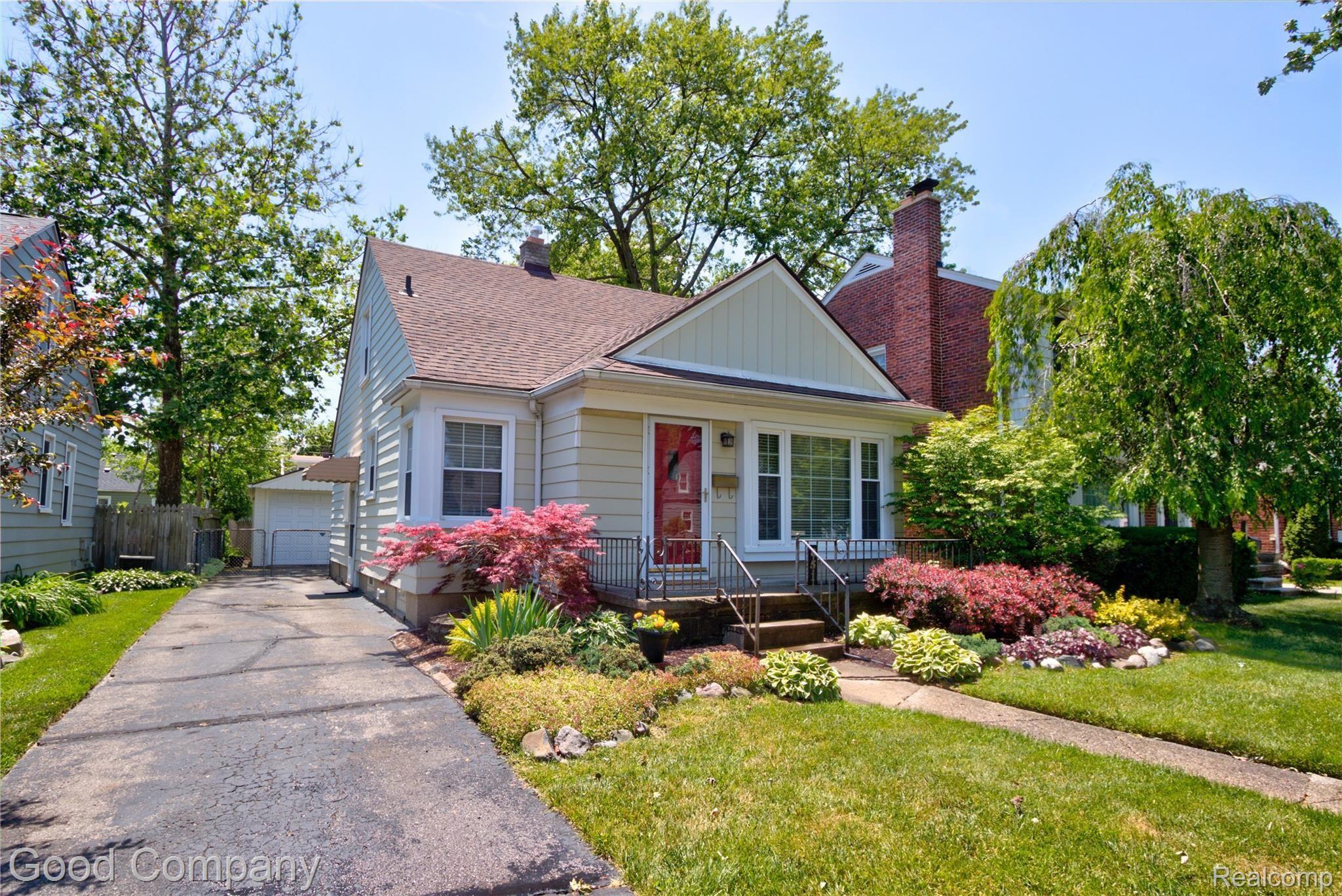 851 Cambridge Road Berkley, MI 48072 - Photo 32 of 39 851 Cambridge Rd. 34