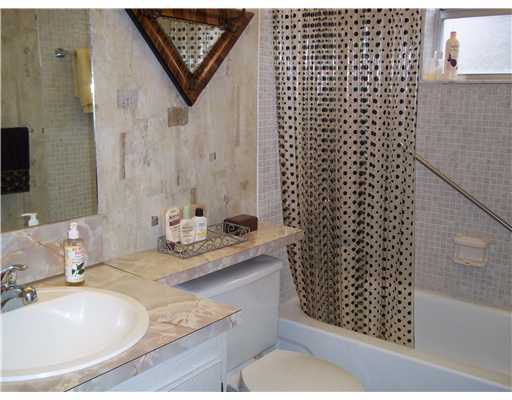 949 Flanders T, Unit 949 Delray Beach, FL 33484 - Photo 7 of 11 Additional Photo