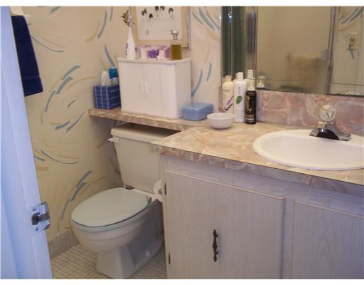 949 Flanders T, Unit 949 Delray Beach, FL 33484 - Photo 8 of 11 Additional Photo