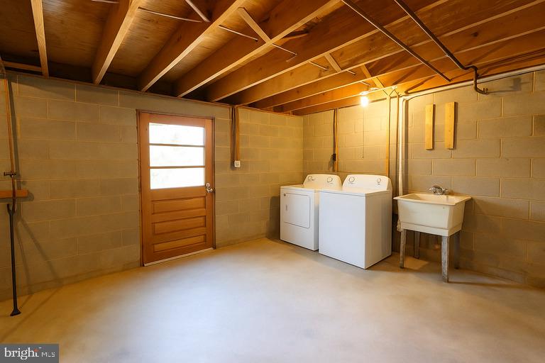 12102 Lucasville Road Manassas, VA 20112 - Photo 22 of 22 a view of a room with gym equipment
