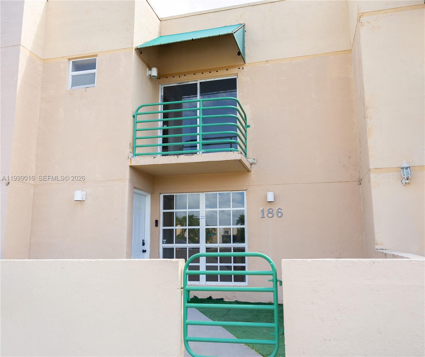 11830 Southwest 19th Lane, Unit 186 Miami, FL 33175 - Photo 1 of 23