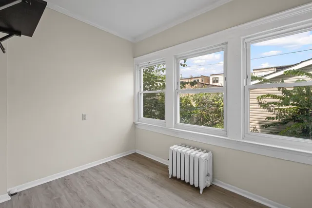 $2,745 | 2712 West Winnemac Avenue, Unit 2, Chicago, IL 60625