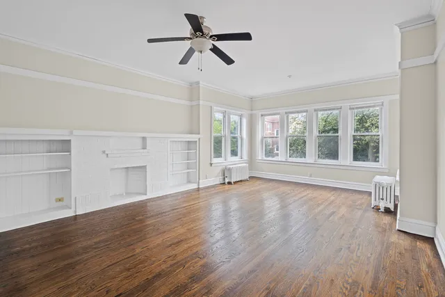 $2,745 | 2712 West Winnemac Avenue, Unit 2, Chicago, IL 60625