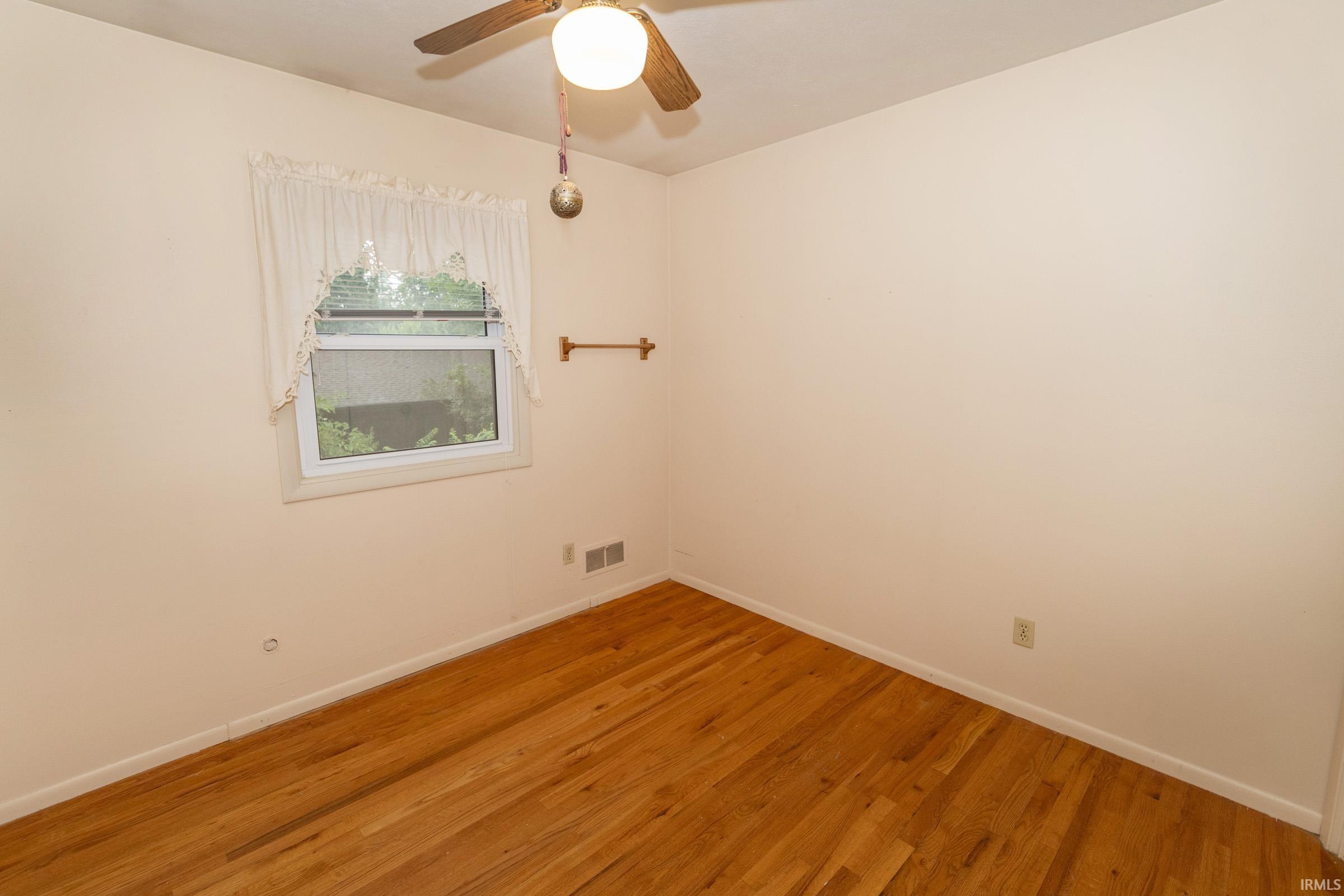18481 Cleveland Road South Bend, IN 46637 - Photo 20 of 42 Gallery Image 20