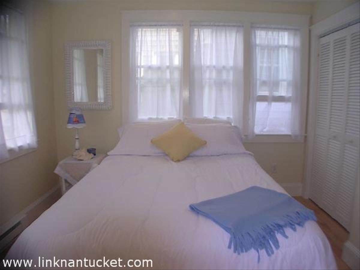 23 R Bank Street Nantucket, MA 02554 - Photo 11 of 11 Gallery Image 11